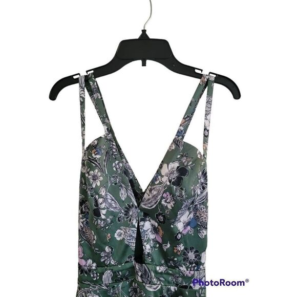 Bebe Criss Cross Back Flares Floral Dress 0 - Picture 4 of 9